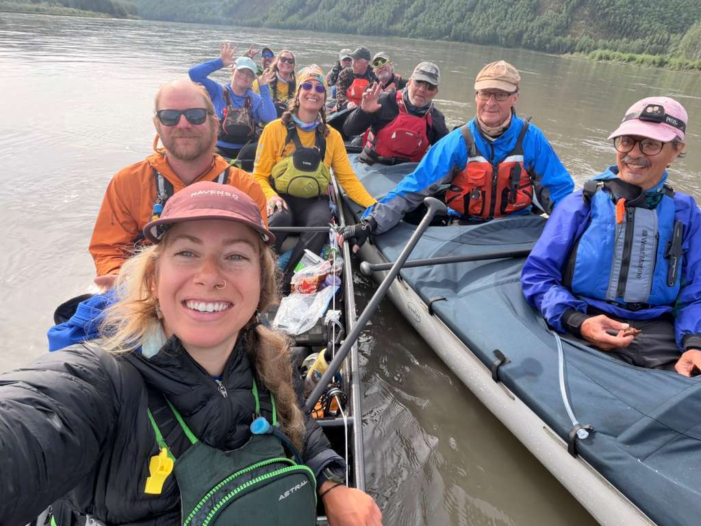 Voyageur canoe teams Skagway Stoke Boat, left (Nicole Kovacs, Jesse Guilliams, Jen Larsen, Alexandra Luque, Stephanie Hawney, Sam Best), and